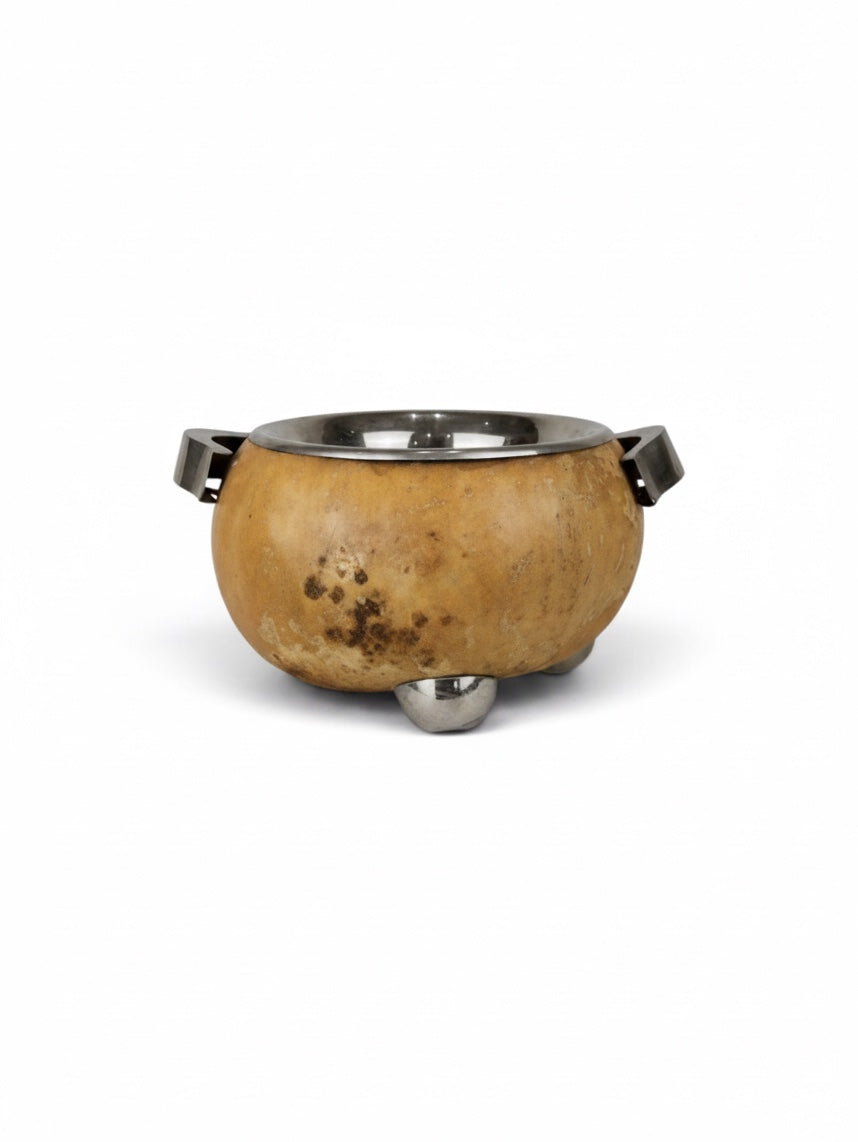Decorative gourd bowl with metal insert, vintage home decor piece by Embajada Vintage, showcasing intricate craftsmanship.