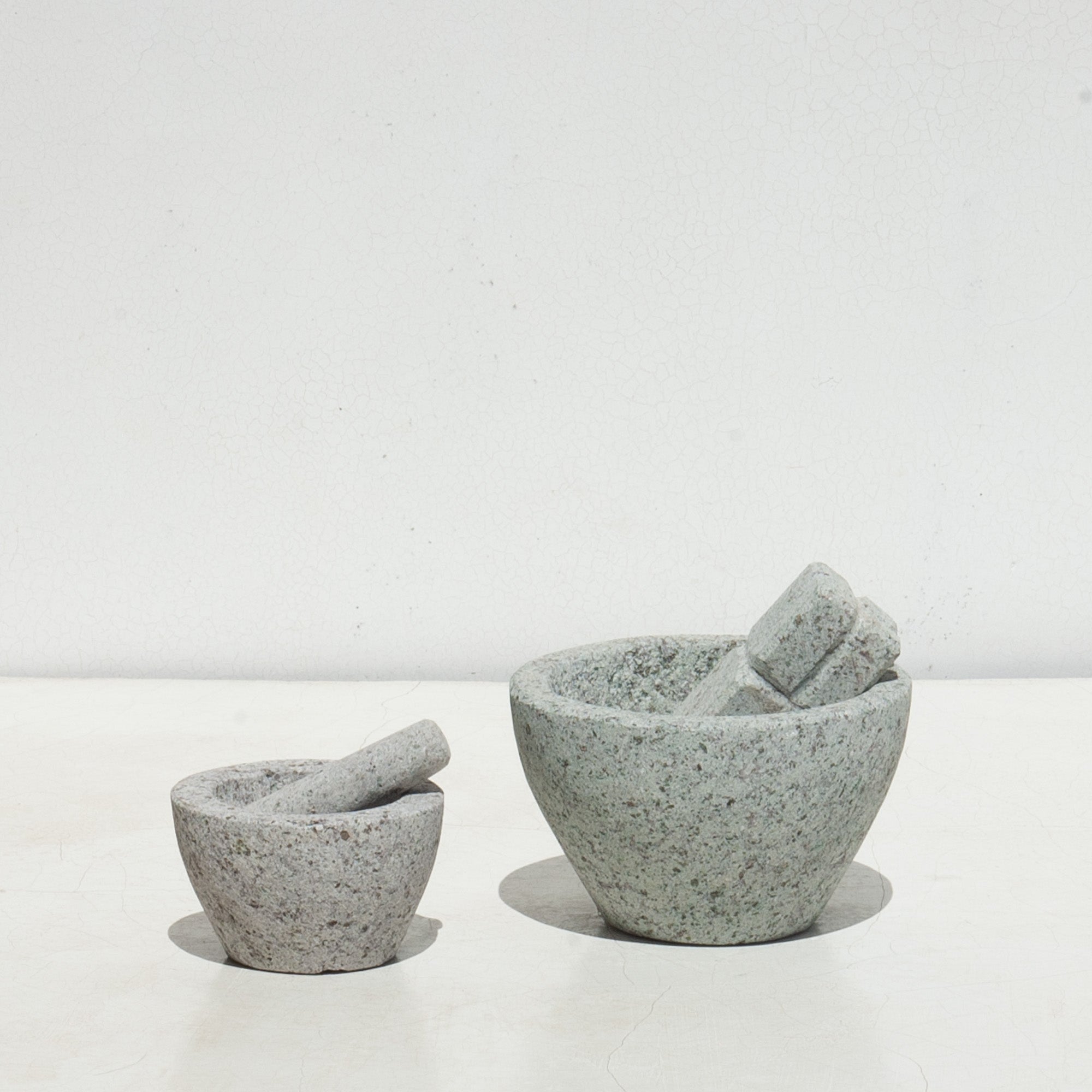 "V" Stone Molcajete