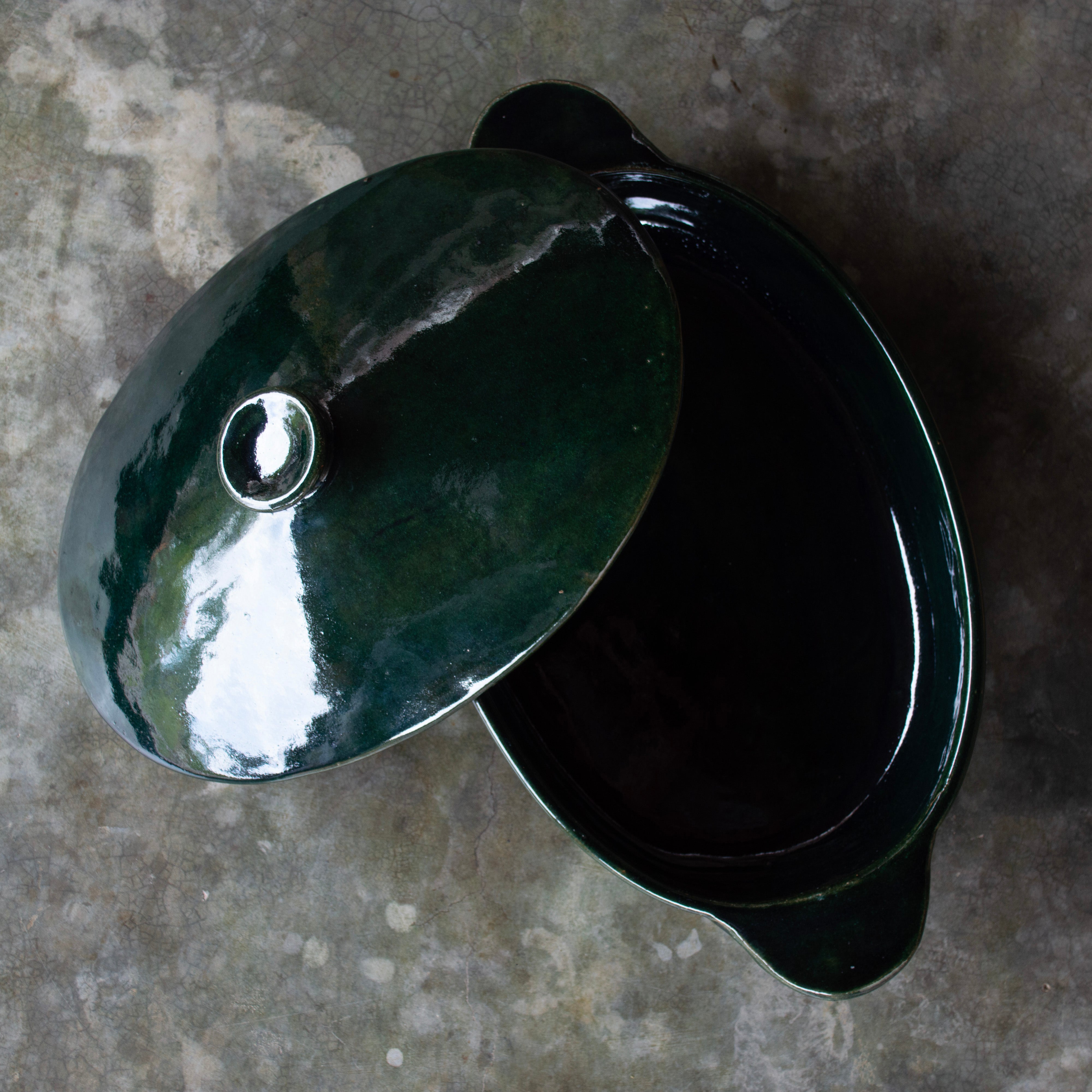 Verde Ovalada Fish Casserole Green Clay