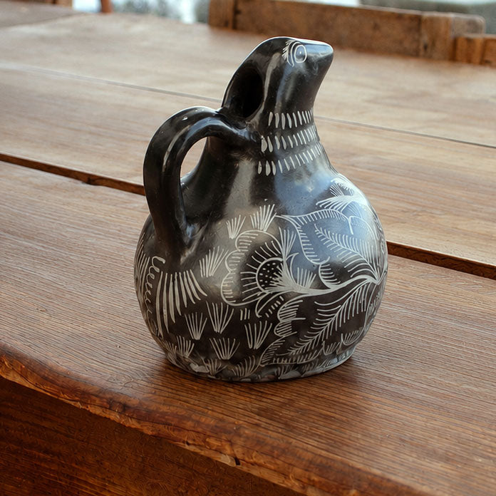 Huancito Clay Small Lizard Pitcher