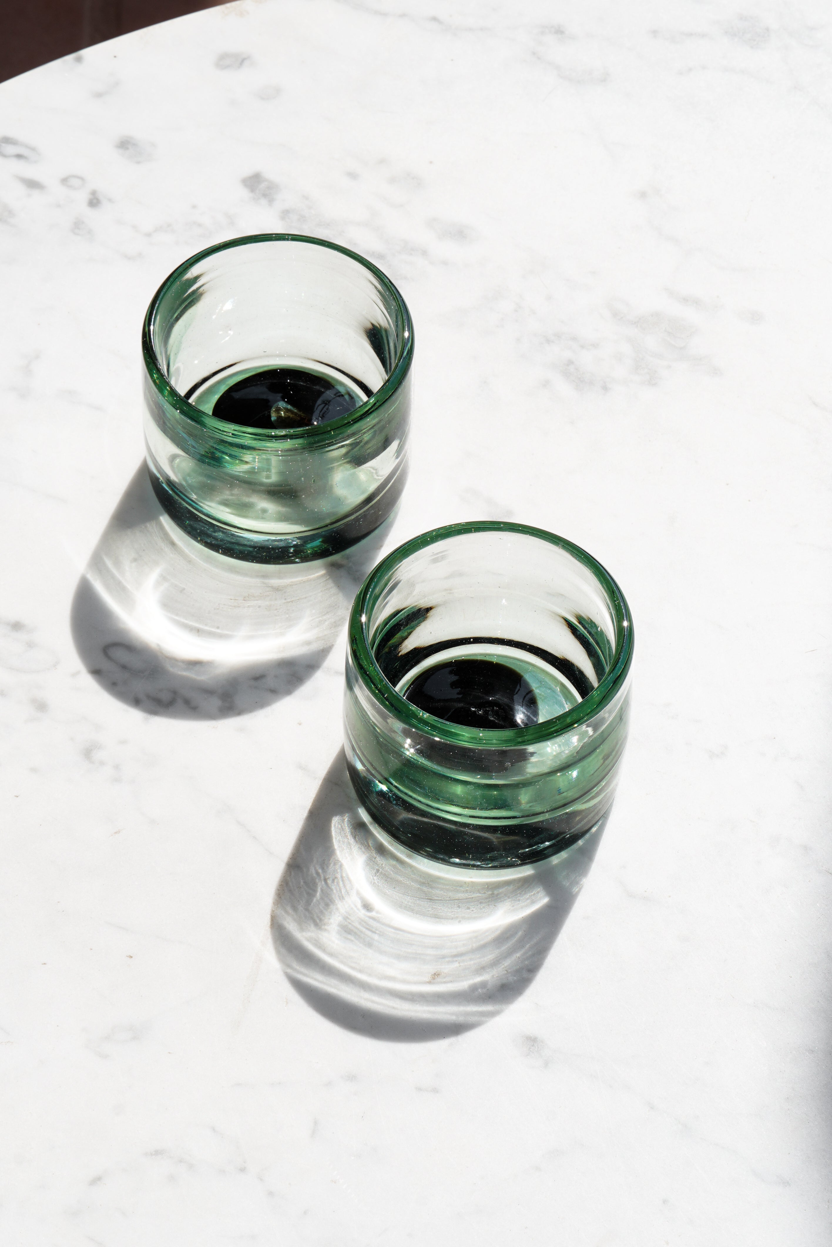 Embajada Black Base Whiskey Glass