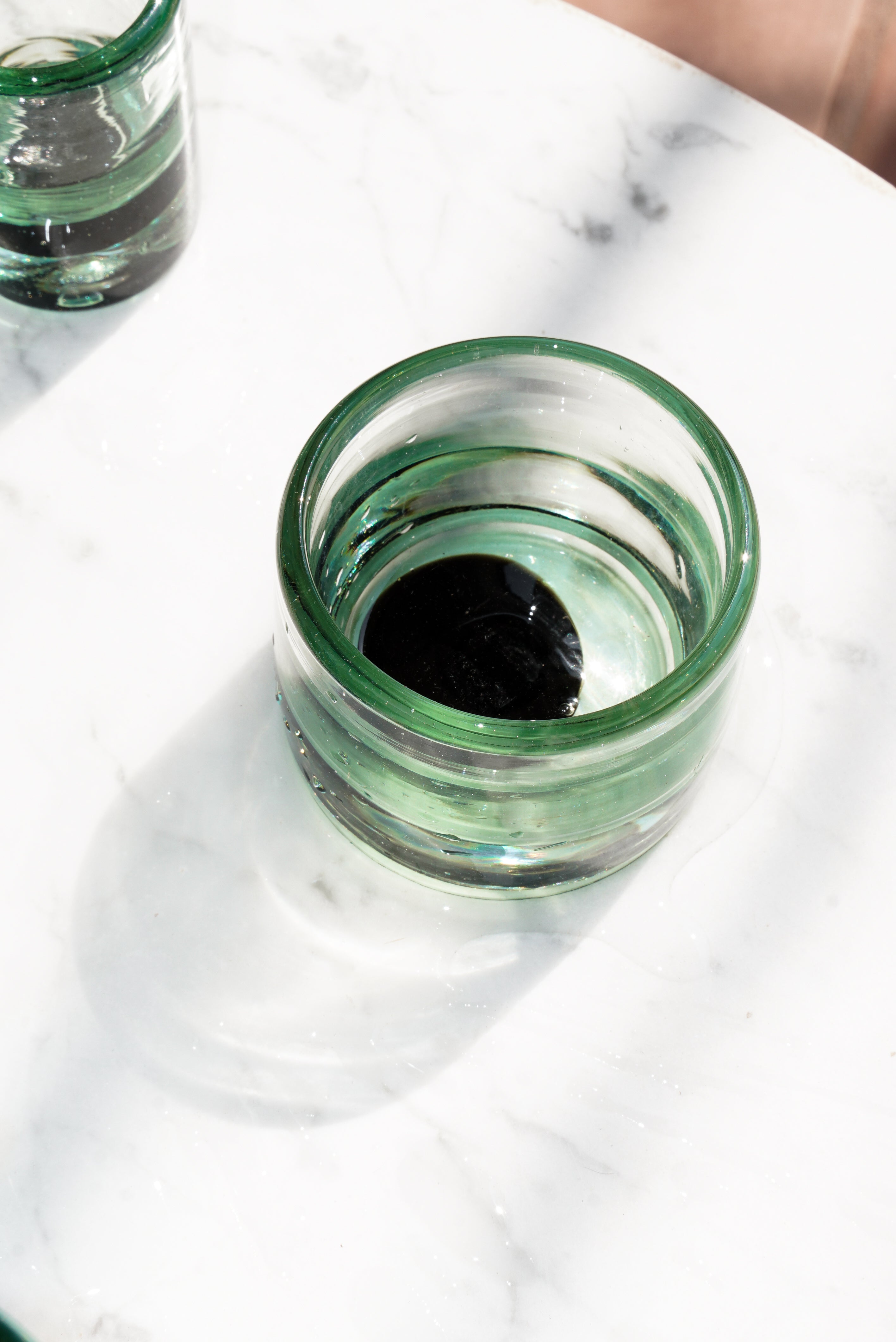 Embajada Black Base Whiskey Glass