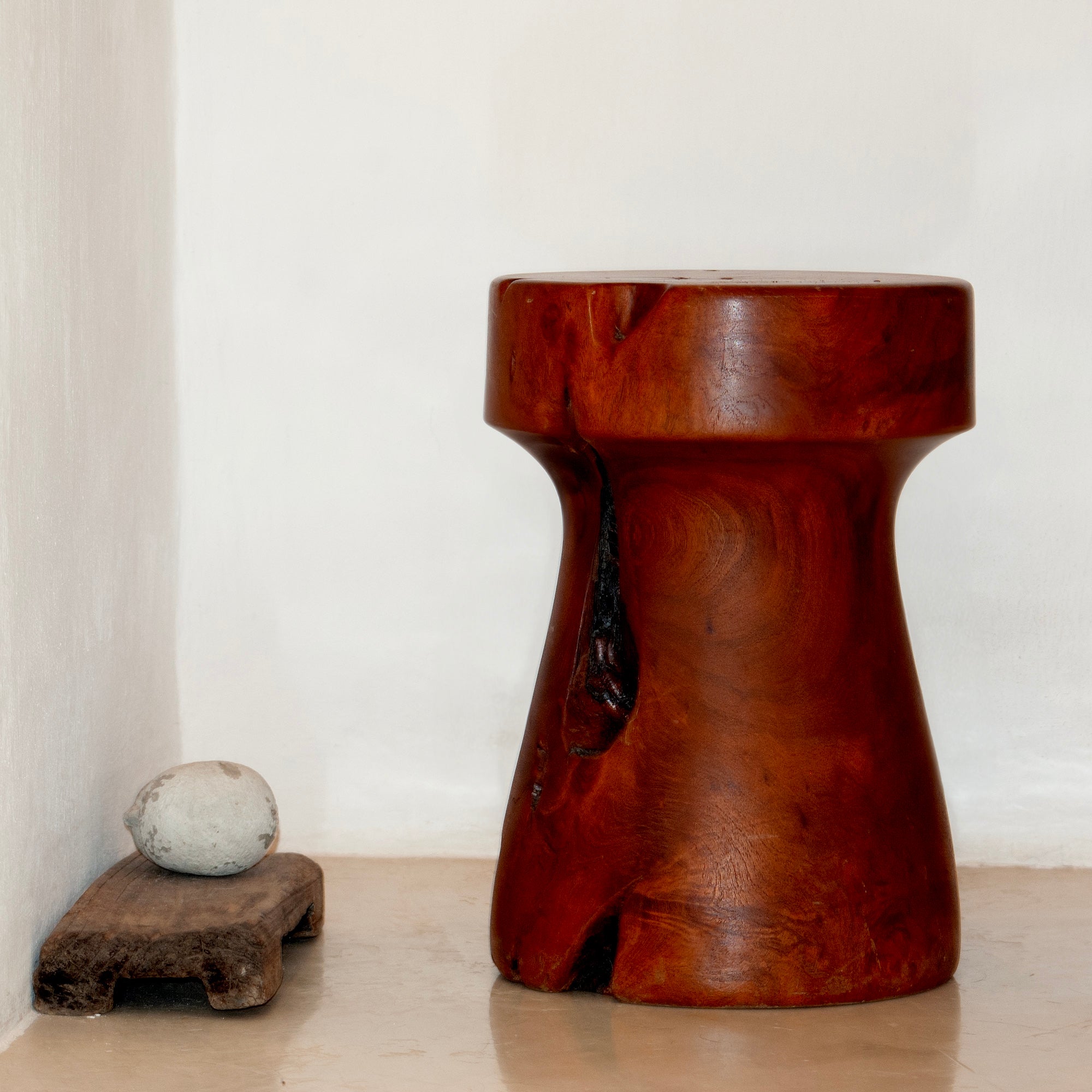 Hongo Mezquite Stool