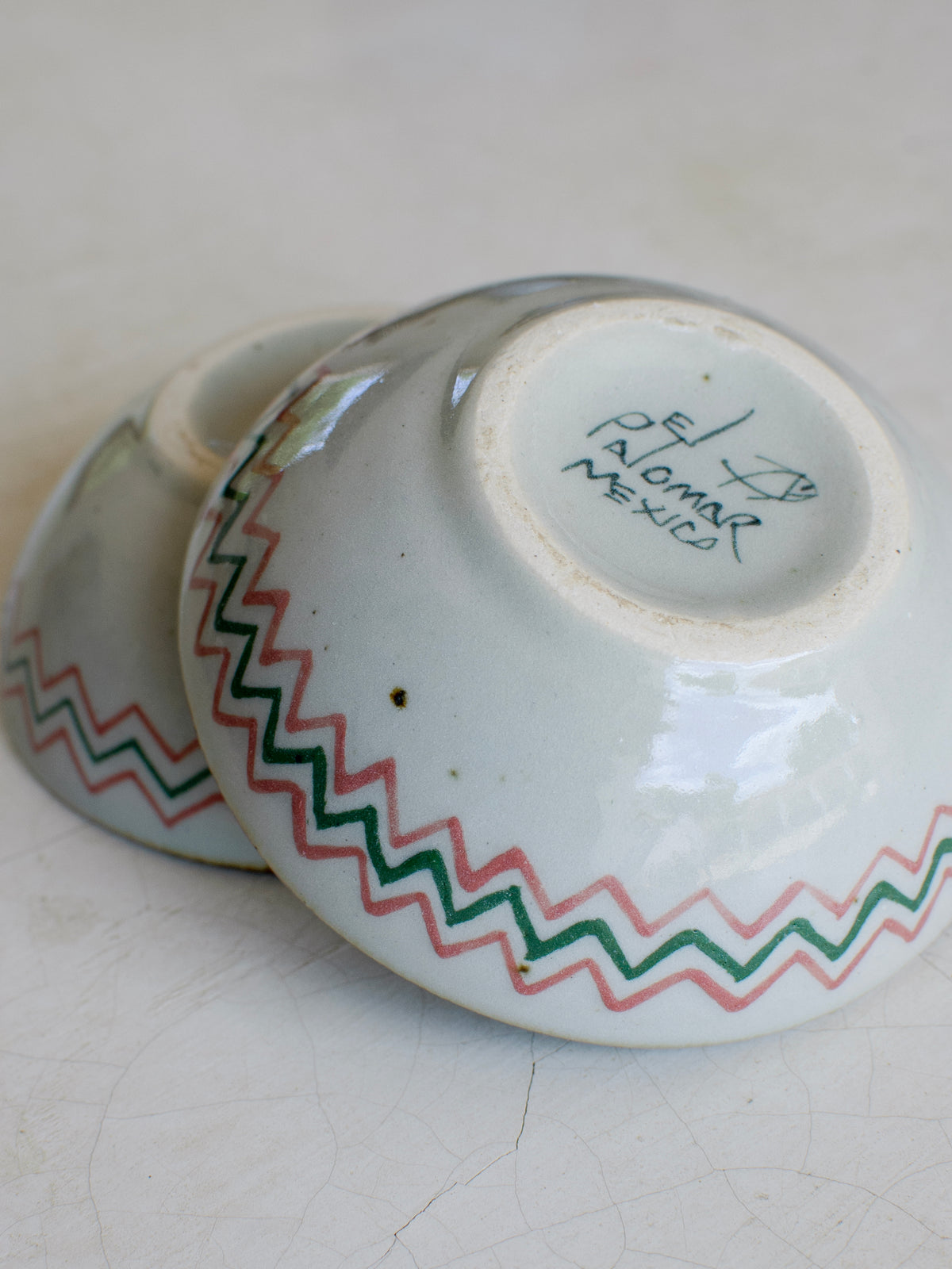 Embajada Craft El Palomar cactus dessert bowl with green cactus design, ceramic tableware for serving desserts.