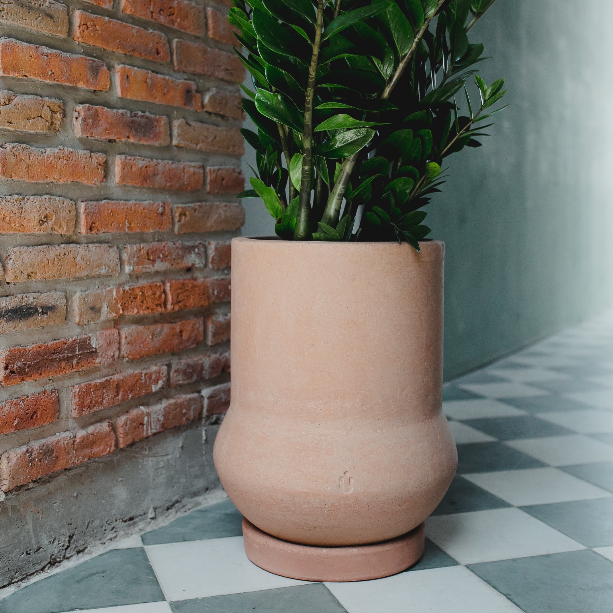 Tinaja Lisa Garden Pot