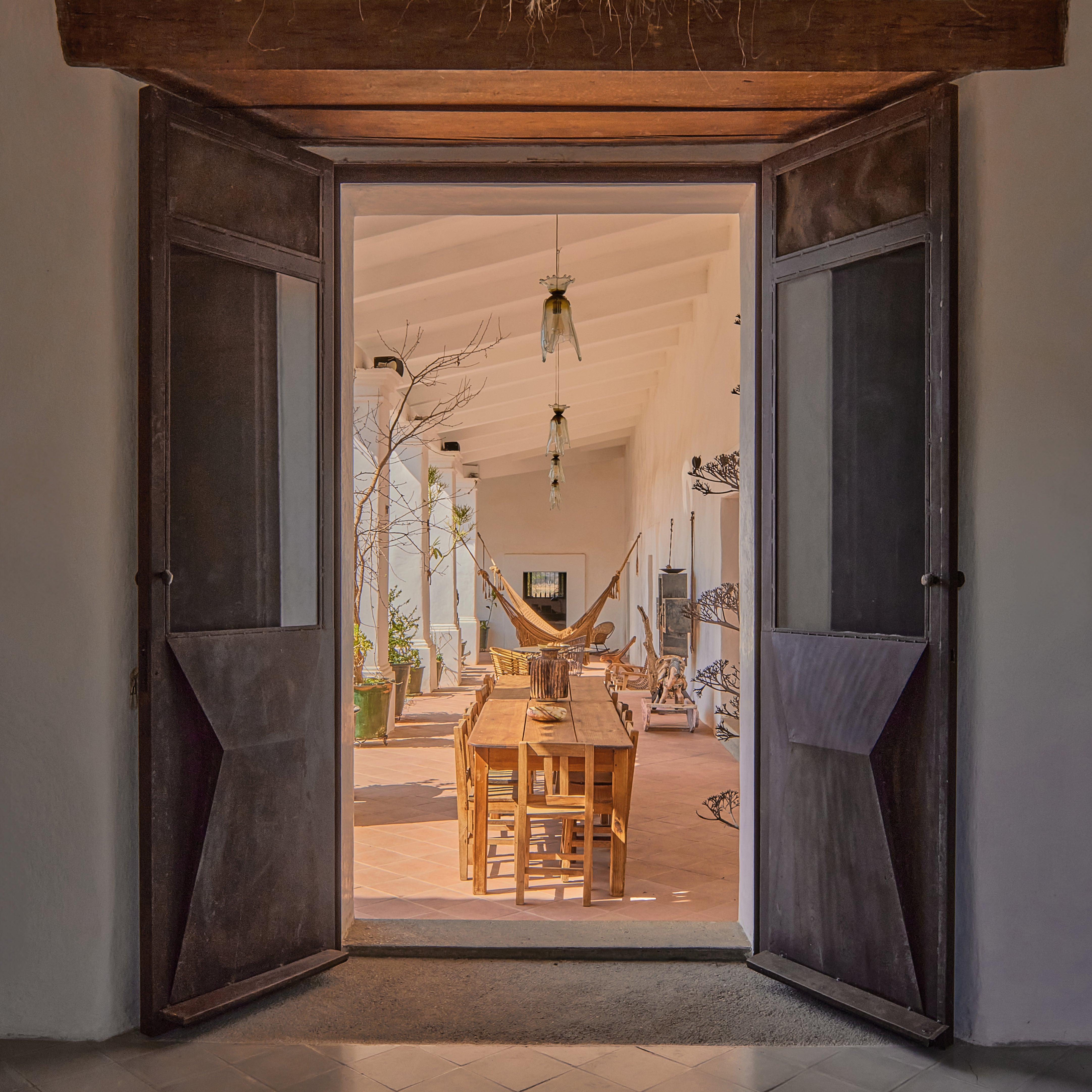 Medusa Crown Glass Lamp