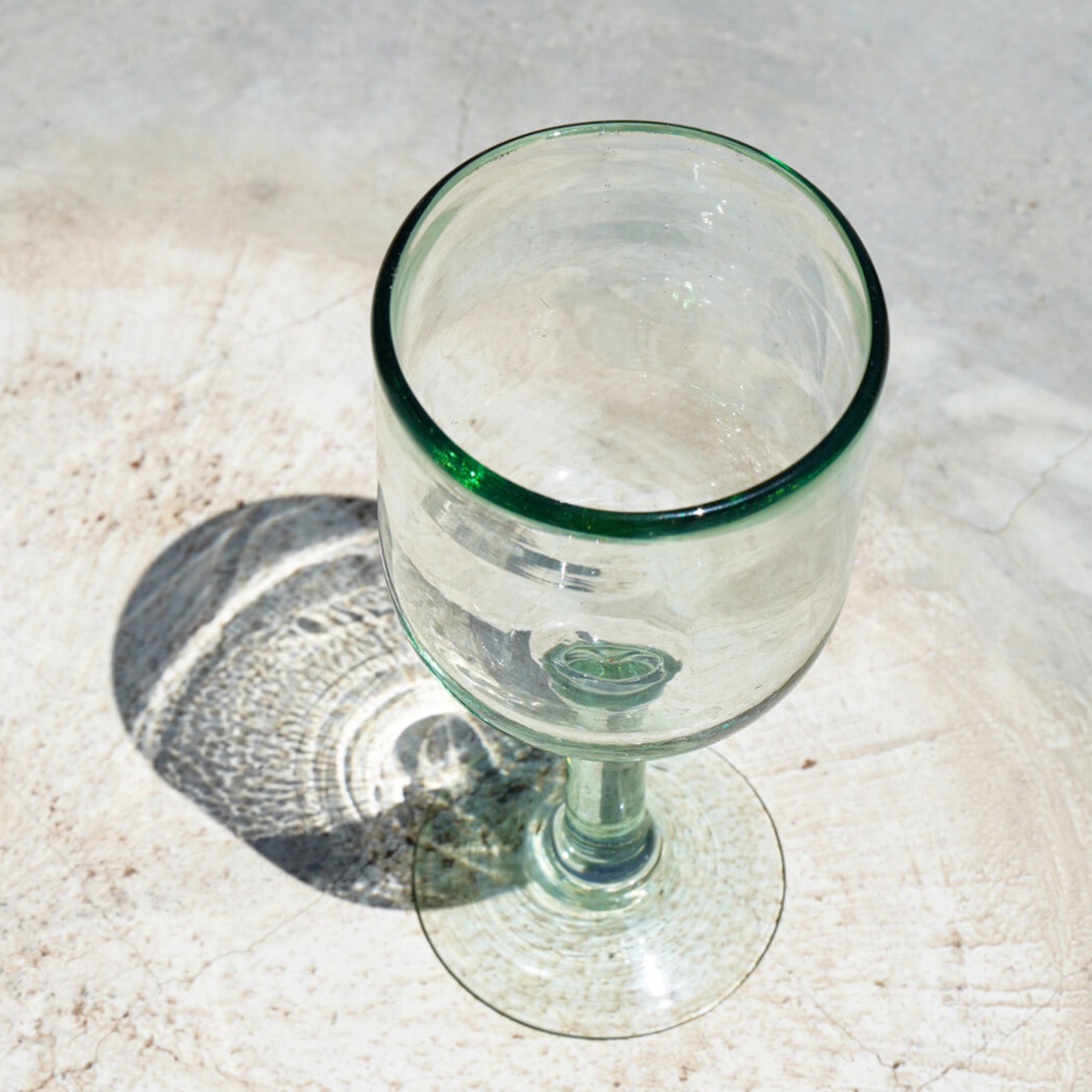 Clasico Clear Wine Glass