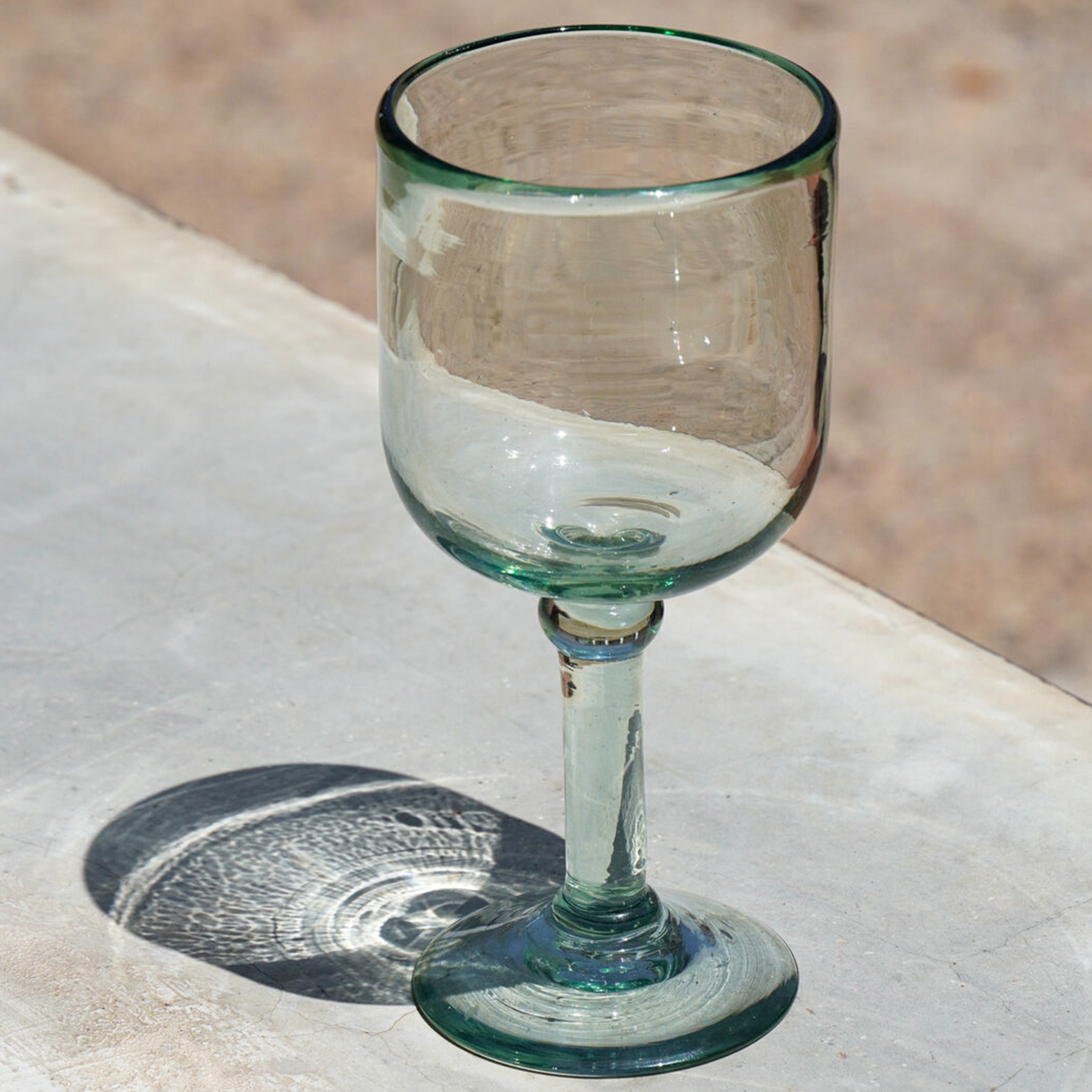 Clasico Clear Wine Glass