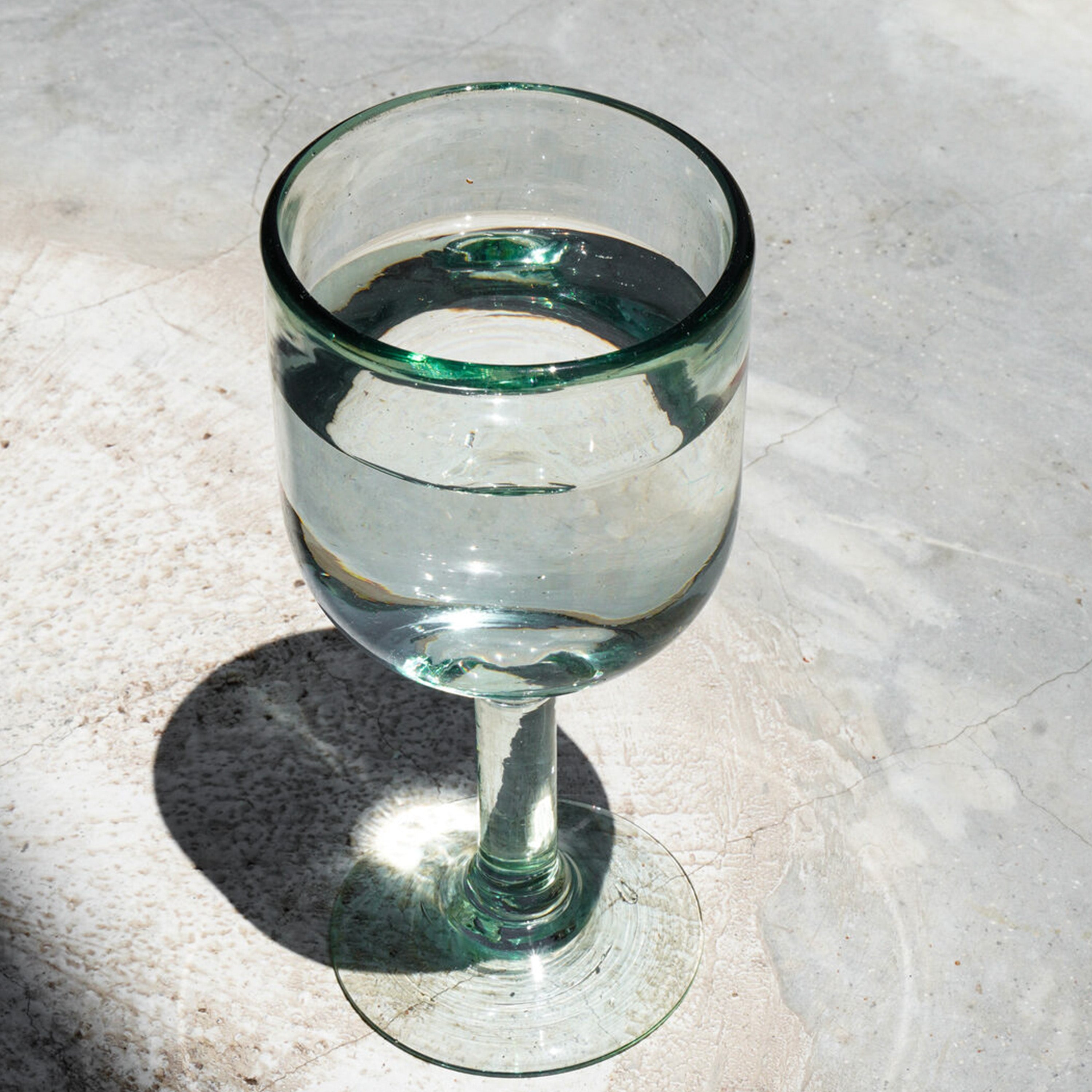 Clasico Clear Wine Glass