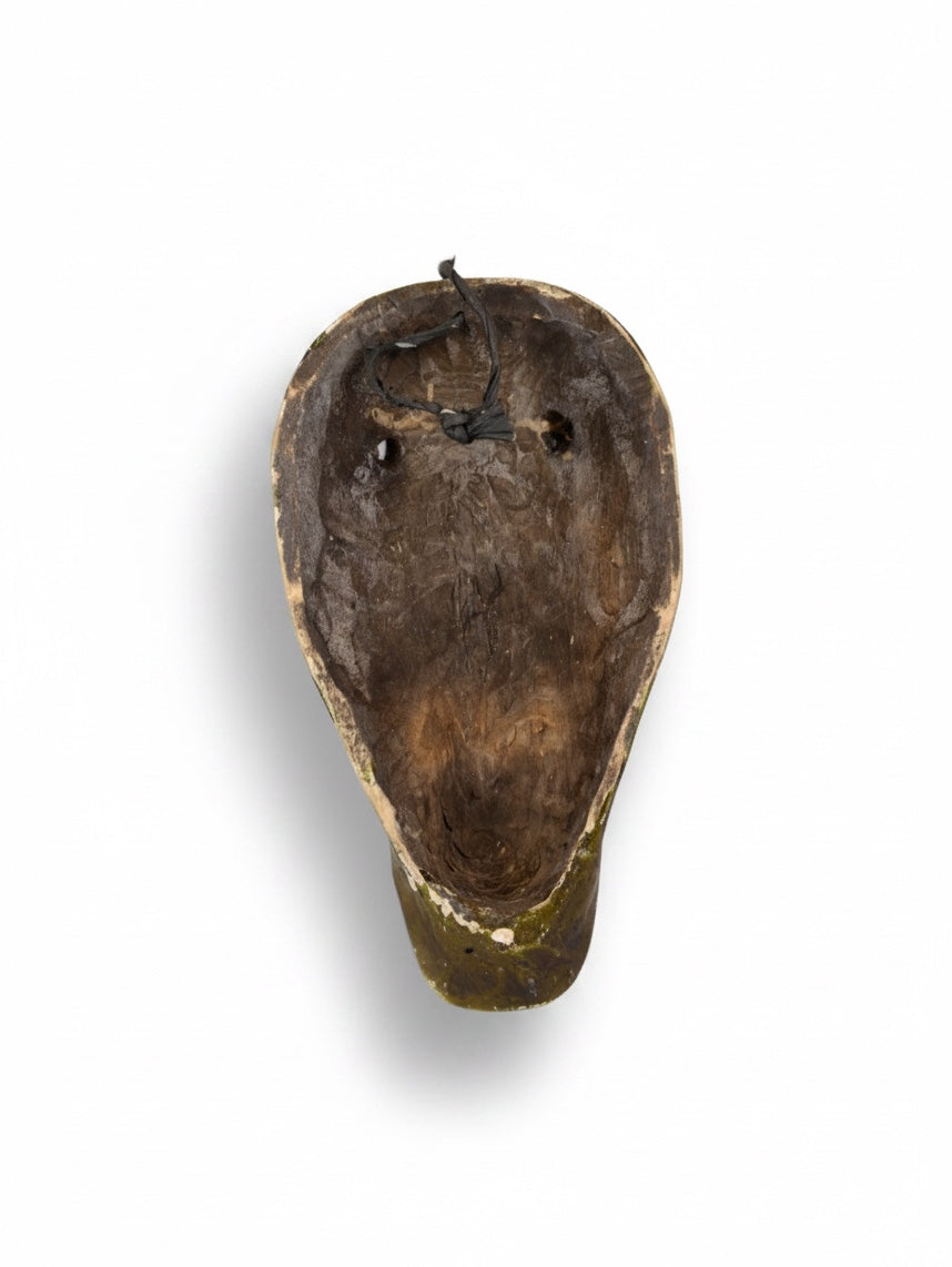 Decorative wooden horse mask from Embajada Vintage, featuring detailed craftsmanship, ideal for home decor accents.