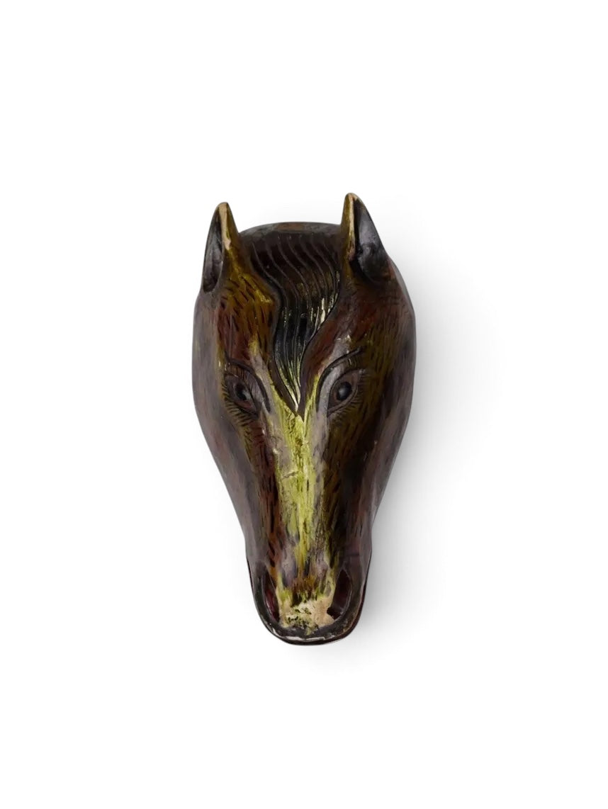 Decorative wooden horse head mask from Embajada Vintage, featuring detailed craftsmanship for unique home decor.