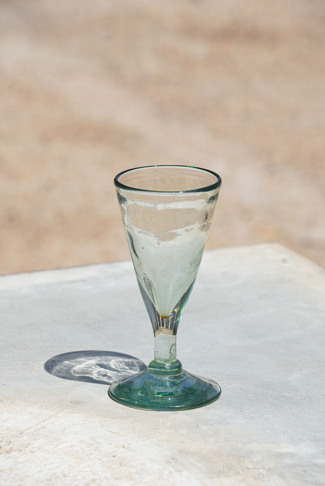 Susurros Cordial Glass