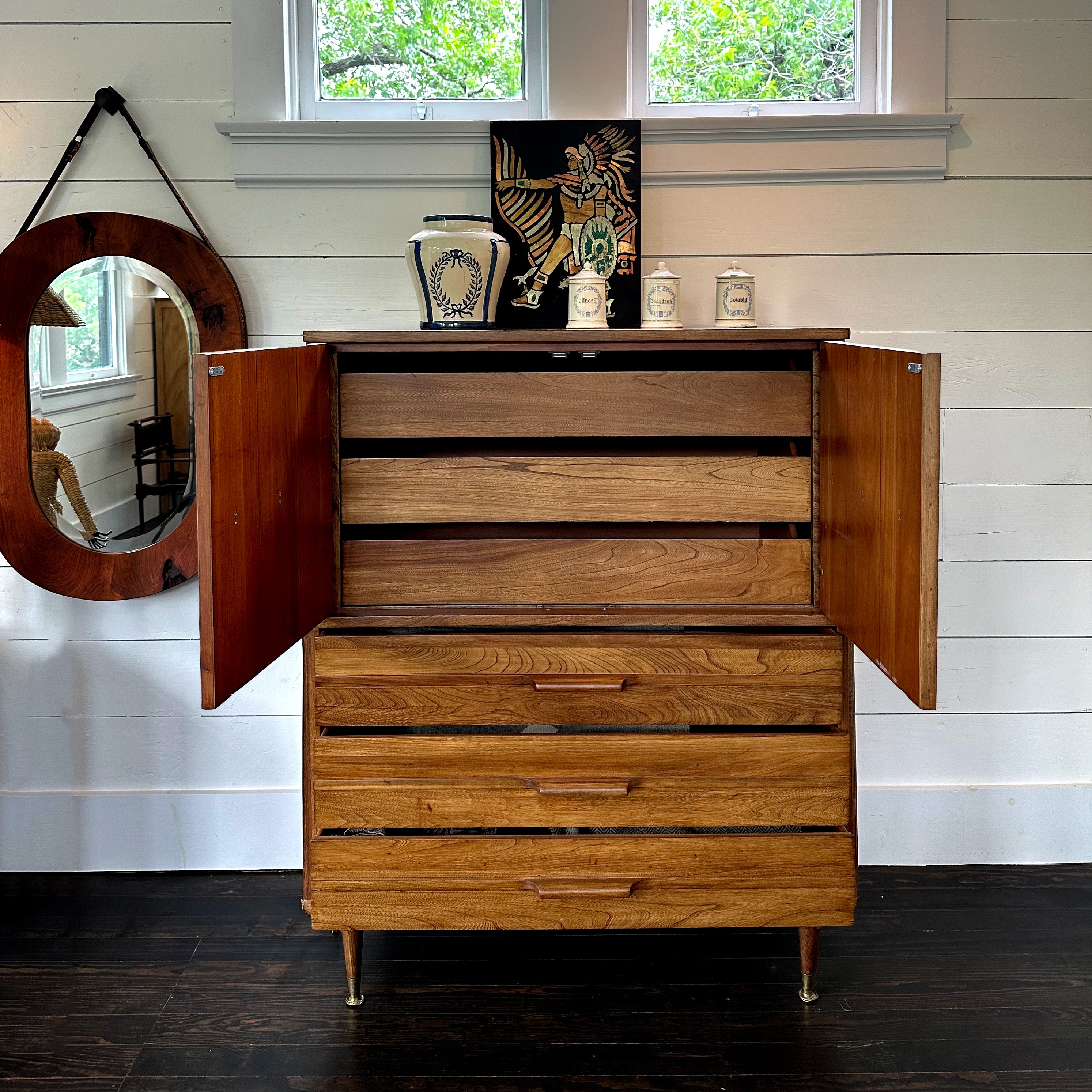 Malinche Chiffonier from the "Escandinava" line. C.1960s