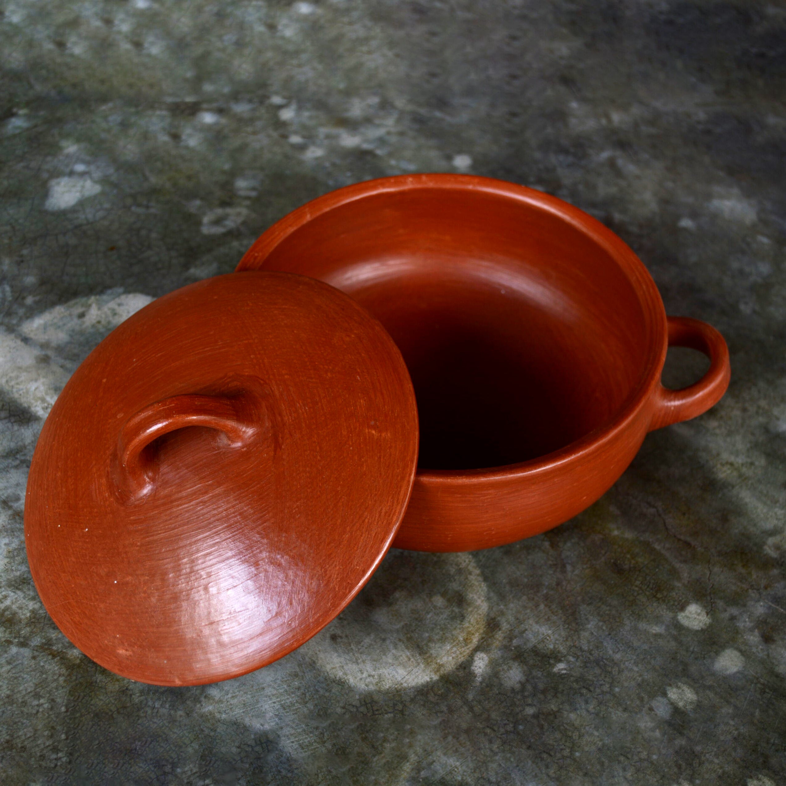 ROJA Red Clay Casserole with Lid