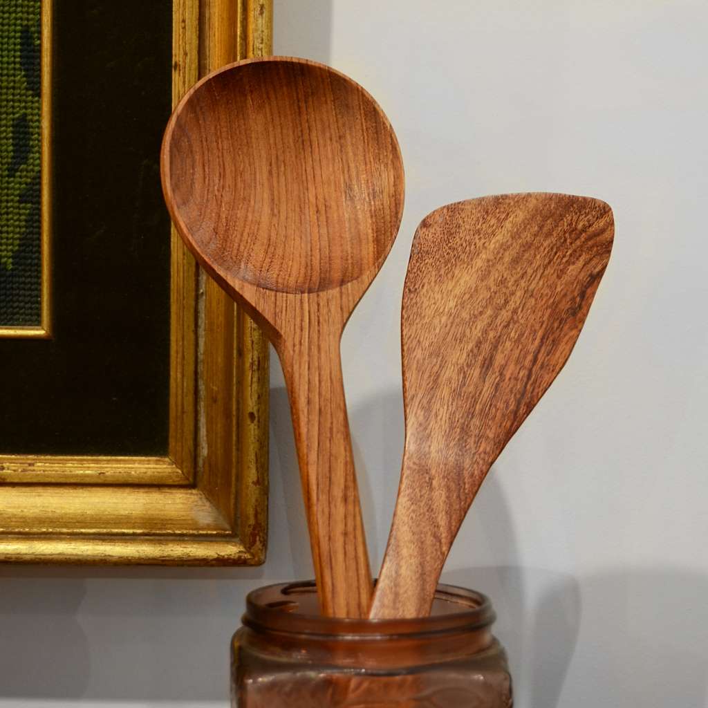 Hand-Carved Cueramo Wood Utensil Set — Cooking Spoon & Spatula