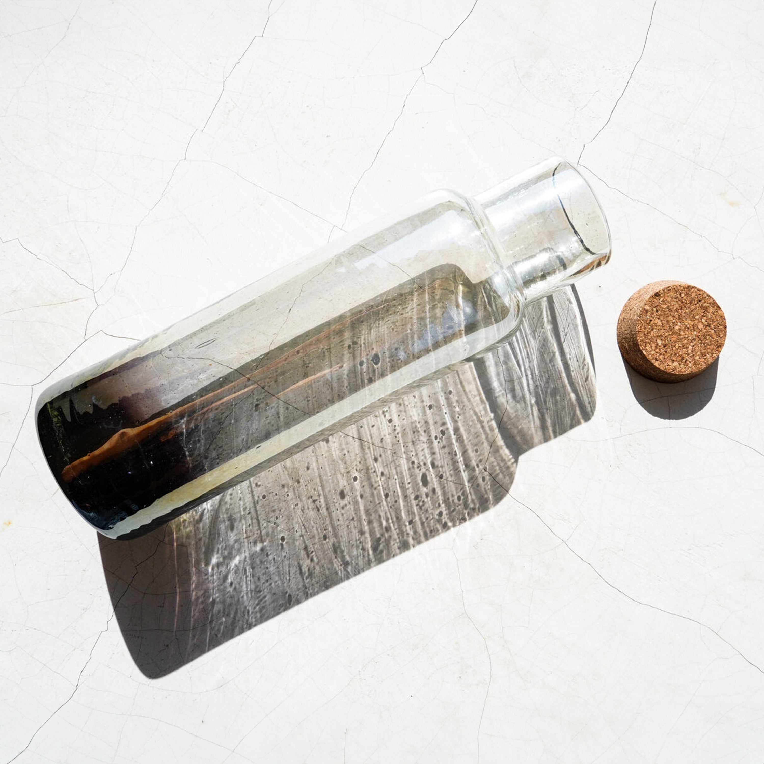 Torre Carafe Smoke Iridescent Ombre with Cork Lid