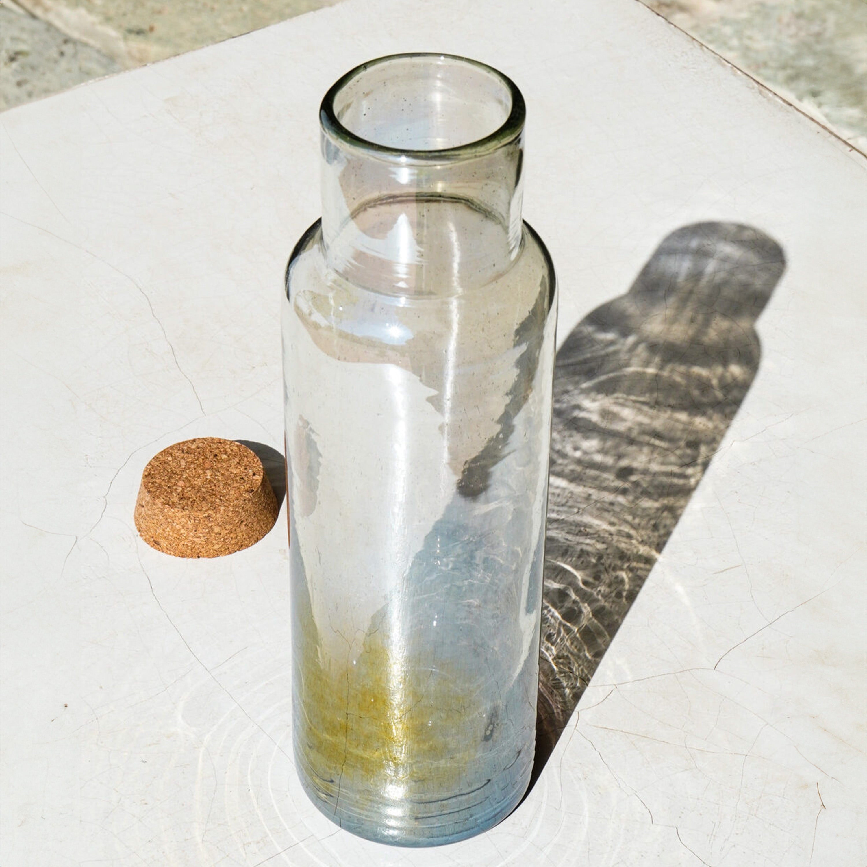 Torre Carafe Smoke Iridescent Ombre with Cork Lid