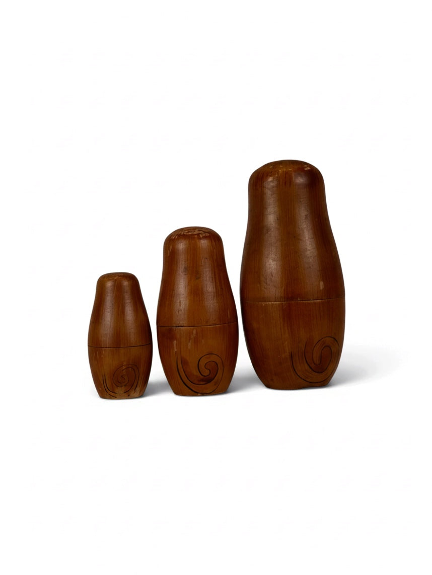Wooden Nesting Monkeys