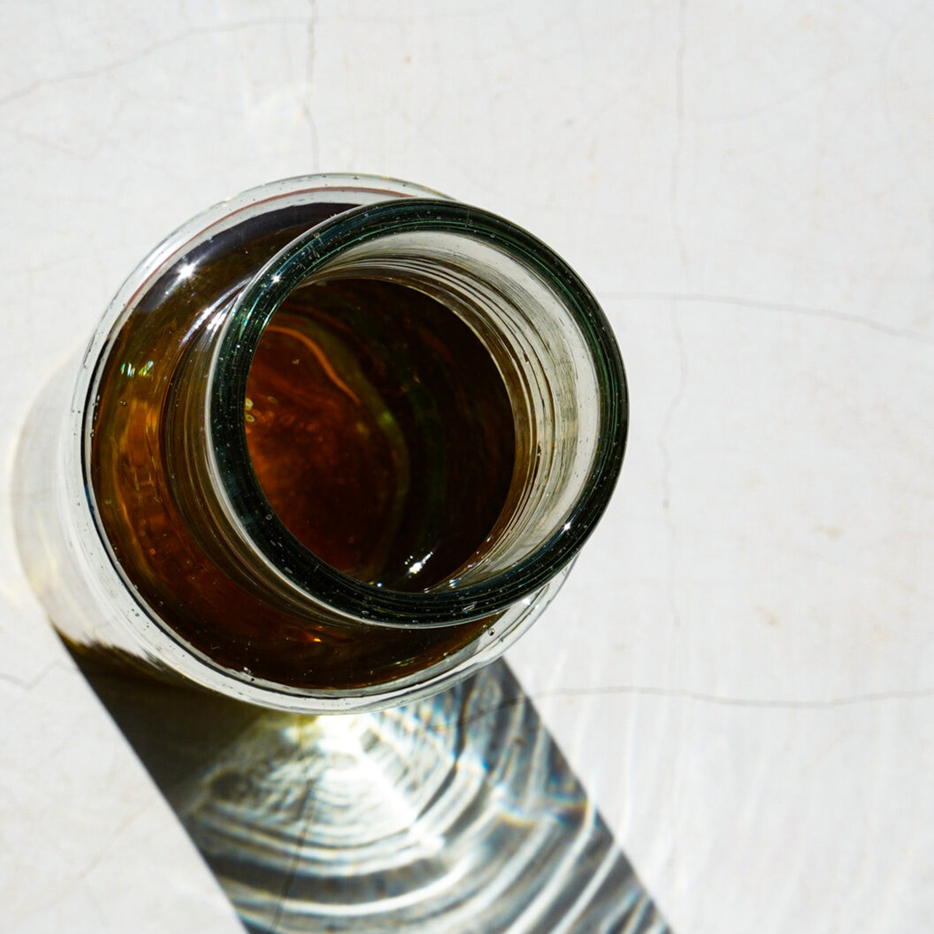 Torre Carafe Amber Bottom with Glass Lid