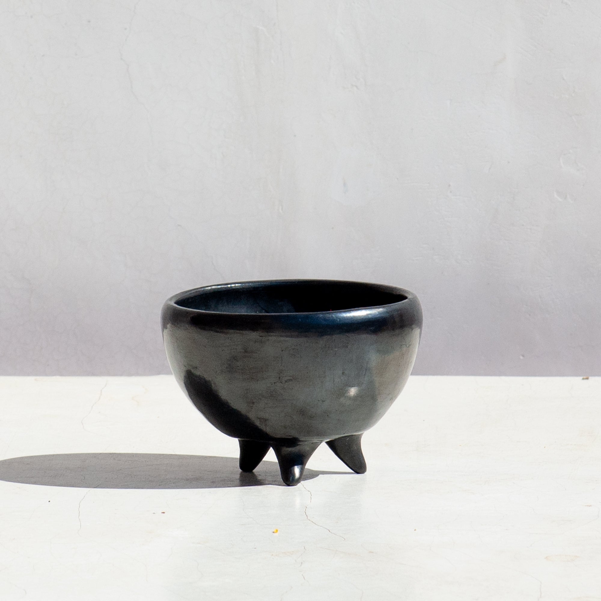 Tripie Salsa Bowl Black Clay